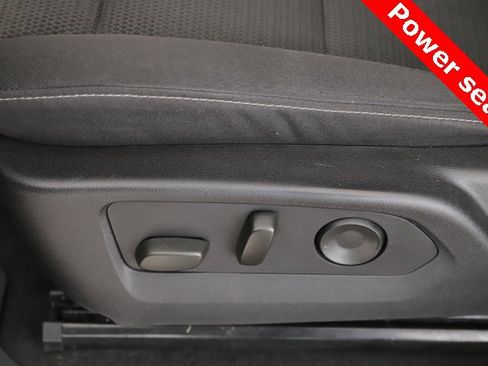 Used 2024 Chevrolet Colorado LT w/ LT Convenience Package II image 18