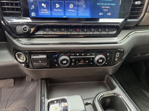 Used 2024 Chevrolet Silverado 1500 ZR2 w/ Technology Package AWD/4WD image 22