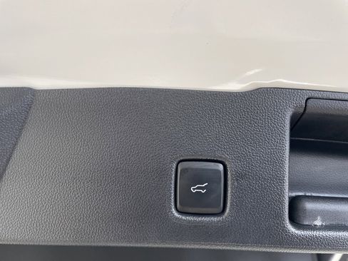 Certified 2024 Ford Escape ST-Line Select w/ Tech Pack #1 image 12