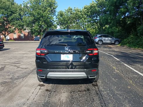 Used 2023 Honda Pilot Elite image 4