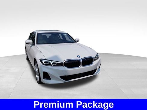 Used 2026 BMW 330i xDrive Sedan w/ Premium Package AWD/4WD image 4