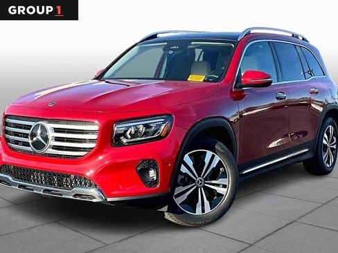 Used 2025 Mercedes-Benz GLB 250 image 1