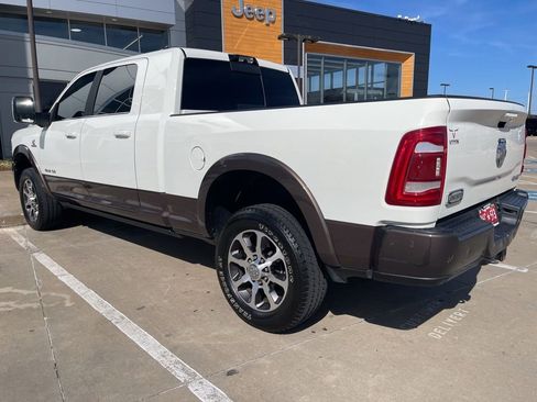 Used 2024 RAM 3500 Limited w/ Towing Technology Group image 3