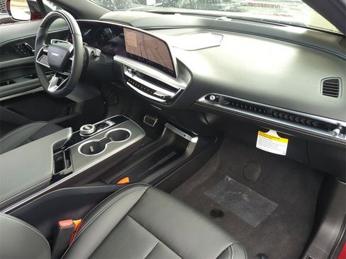 Used 2026 Cadillac Lyriq V image 27