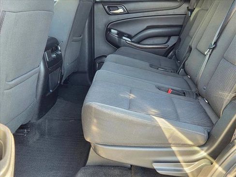 Used 2018 GMC Yukon SLE w/ SLE Value Package image 18