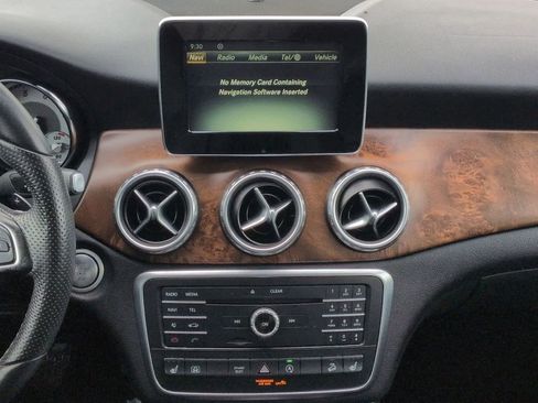 Used 2016 Mercedes-Benz GLA 250 4MATIC image 30