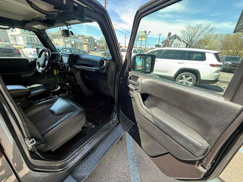 Used 2016 Jeep Wrangler Unlimited Sport AWD/4WD image 15