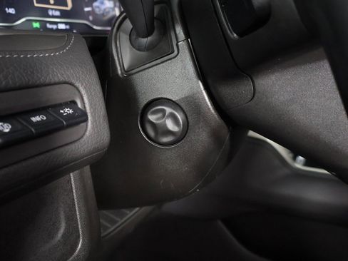 Used 2023 GMC Yukon Denali image 46