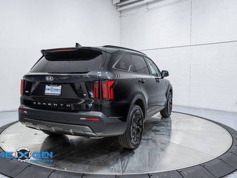 Used 2021 Kia Sorento S image 7