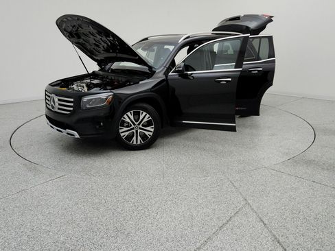 Certified 2024 Mercedes-Benz GLB 250 image 9