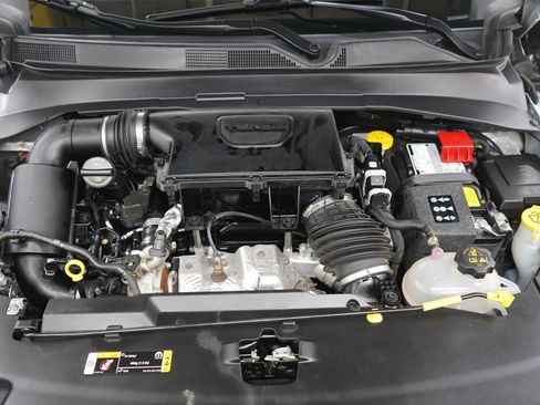 Used 2025 Jeep Compass Trailhawk AWD/4WD image 28