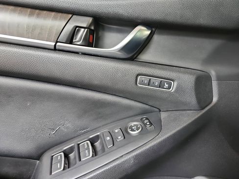 Used 2018 Honda Accord EX-L image 15