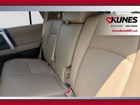 Used 2018 Toyota 4Runner Limited AWD/4WD image 33