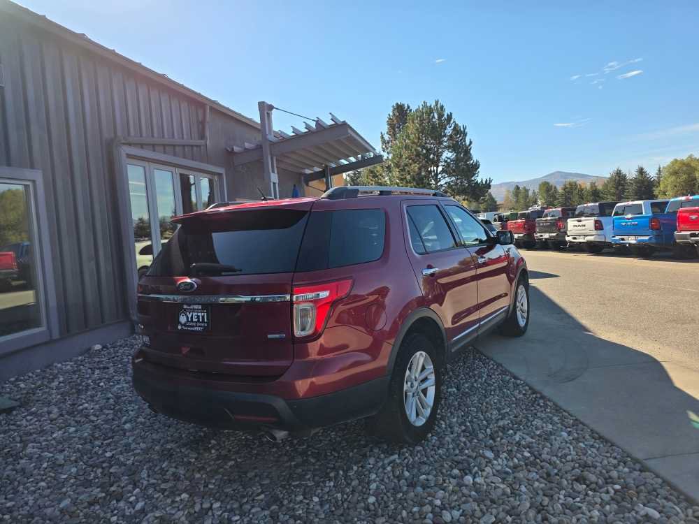 Used 2014 Ford Explorer XLT w/ Equipment Group 202A AWD/4WD image 5
