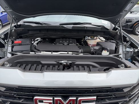 Used 2024 GMC Sierra 1500 Elevation AWD/4WD image 18