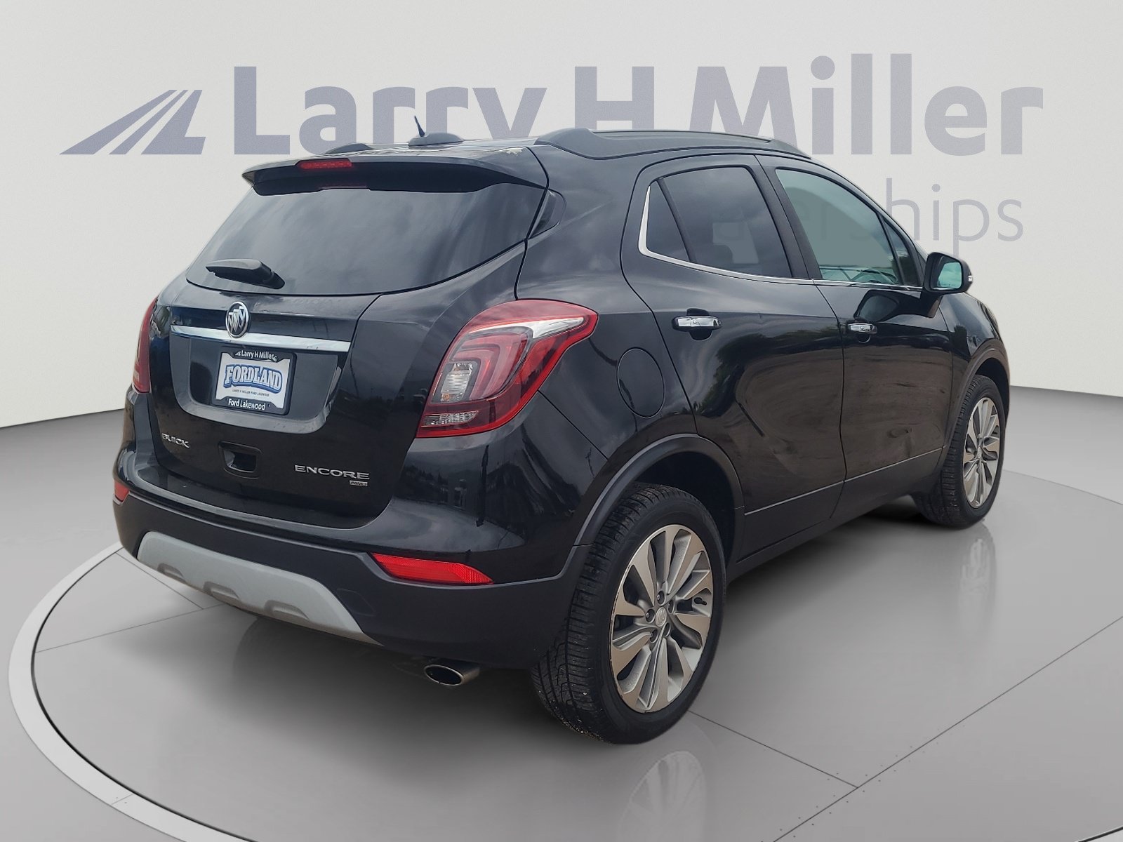 Used 2018 Buick Encore Preferred AWD/4WD image 5