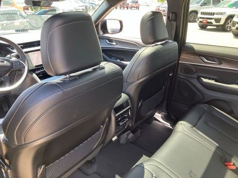 New 2026 Jeep Grand Cherokee Limited AWD/4WD image 23