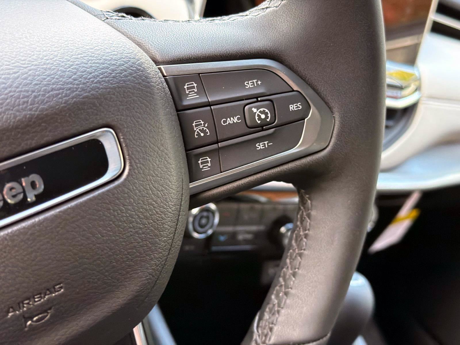 New 2026 Jeep Compass Limited AWD/4WD image 13