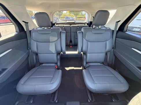 New 2025 Ford Explorer Active w/ Active Comfort Package image 26