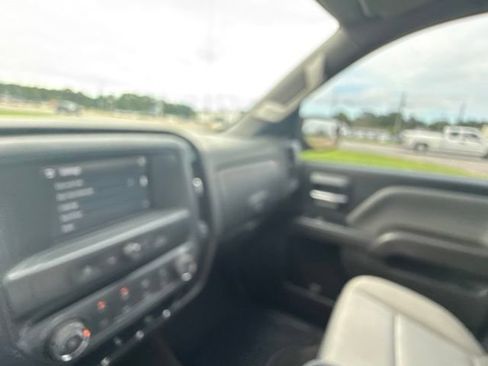 Used 2018 Chevrolet Silverado 1500 Custom w/ Custom Value Package AWD/4WD image 20