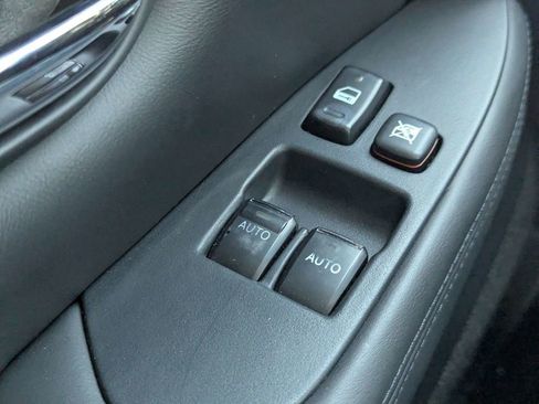 Used 2004 Lexus SC 430 Convertible image 21