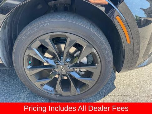 Certified 2023 Kia Sorento SX AWD/4WD image 2