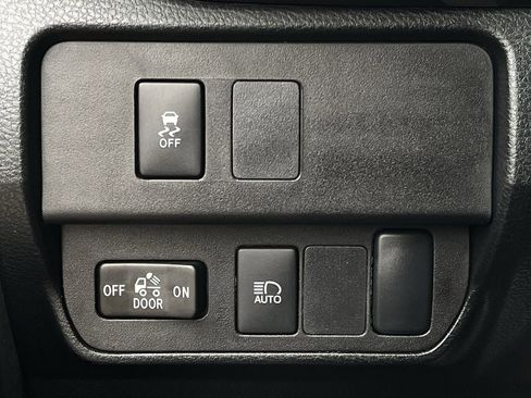 Used 2023 Toyota Tacoma SR5 AWD/4WD image 20