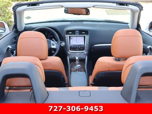 Used 2012 Lexus IS 250C w/ Luxury Pkg RWD image 4