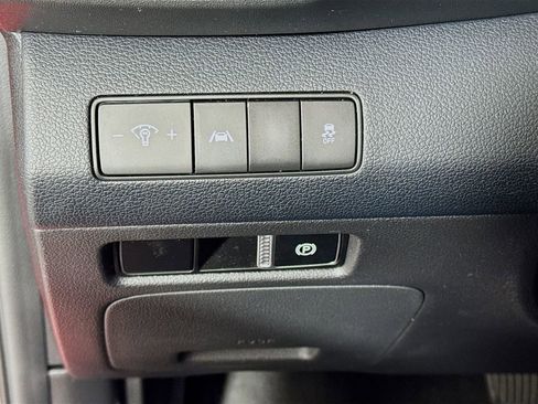Certified 2022 Hyundai Santa Fe SEL FWD image 10