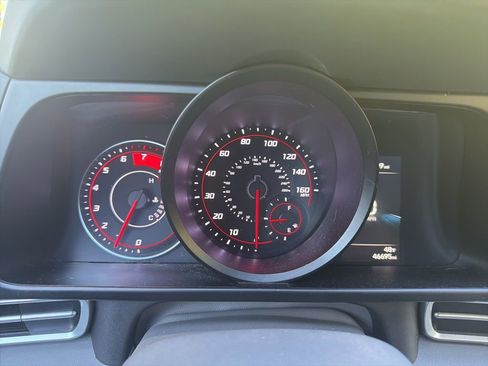 Used 2023 Hyundai Elantra SEL w/ Cargo Package image 17