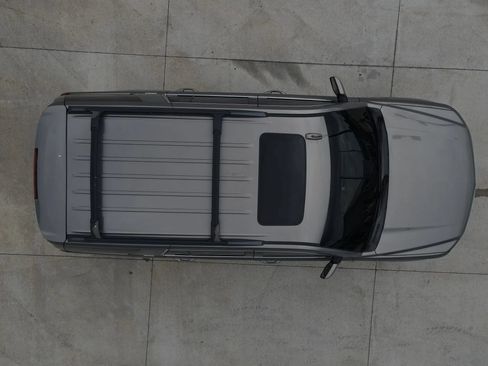 Used 2018 Chevrolet Tahoe LT AWD/4WD image 10