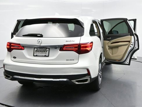 Used 2020 Acura MDX SH-AWD image 41