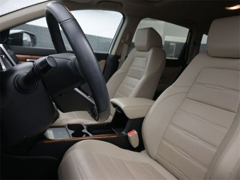 Used 2021 Honda CR-V Touring image 9