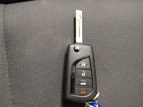 Used 2024 Toyota Corolla LE FWD image 32