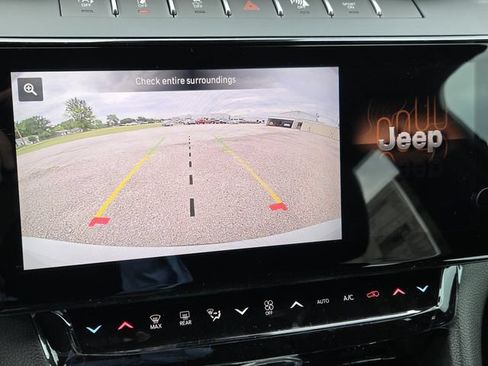 New 2026 Jeep Grand Cherokee L 2WD image 16