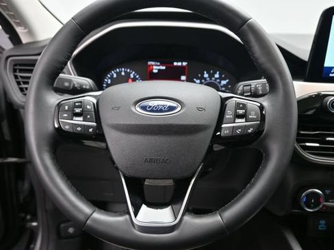 Certified 2022 Ford Escape SE w/ SE Sport Appearance Package AWD/4WD image 16