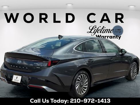 Used 2025 Hyundai Sonata SEL FWD image 3