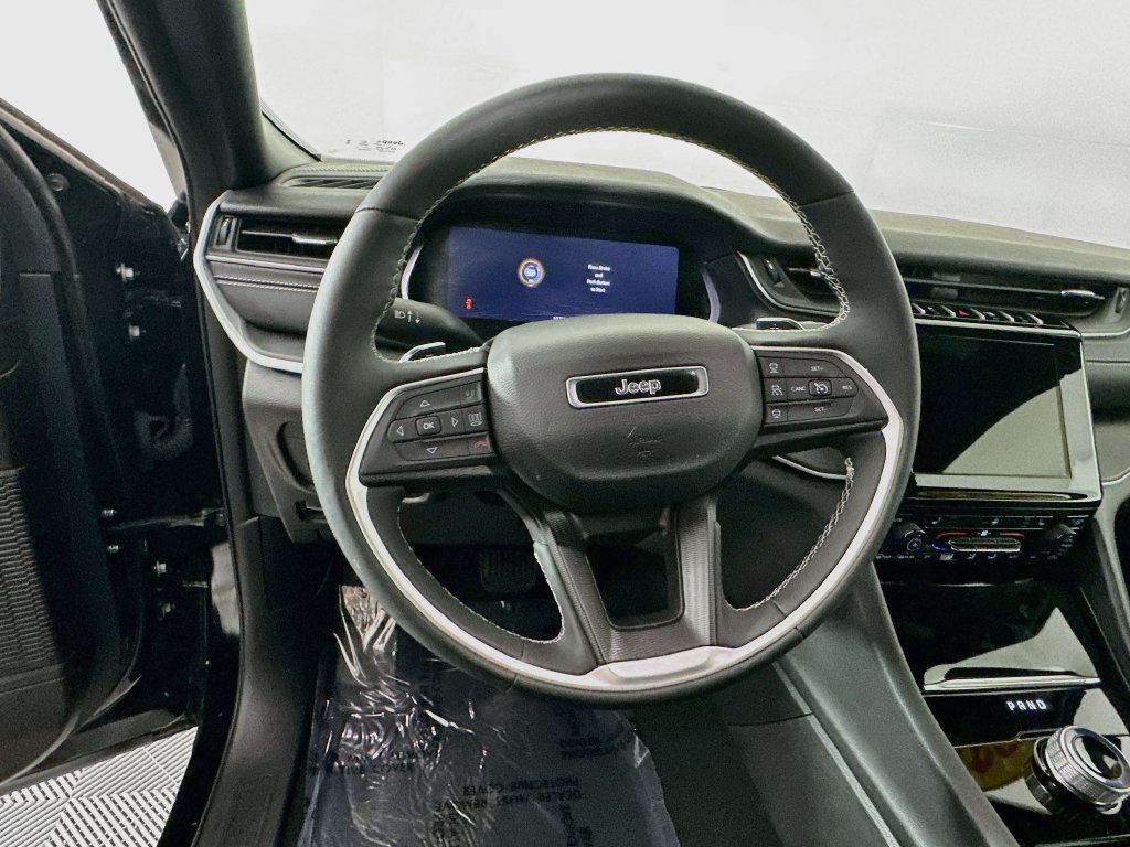 Certified 2024 Jeep Grand Cherokee Laredo X w/ Luxury Tech Group I AWD/4WD image 19