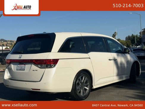 Used 2014 Honda Odyssey Touring image 4