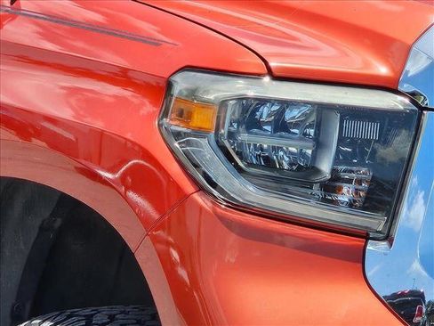 Used 2018 Toyota Tundra Limited w/ Limited Premium Package AWD/4WD image 4
