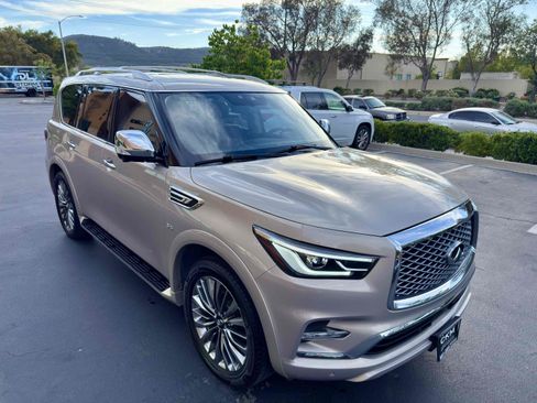 Used 2019 INFINITI QX80 Luxe w/ 22" Wheel Package AWD/4WD image 11