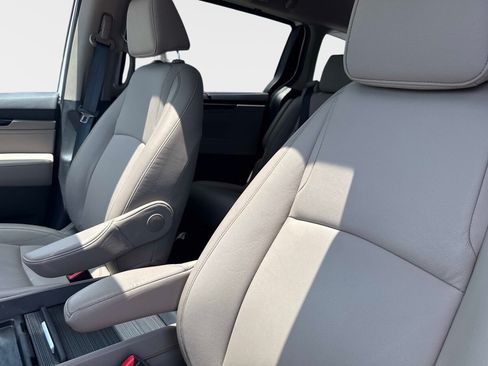 Used 2024 Honda Odyssey Touring image 21