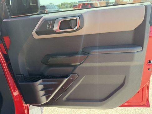Used 2024 Ford Bronco Wildtrak AWD/4WD image 45