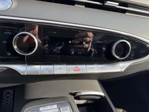 Certified 2023 Genesis GV70 2.5T Sport Prestige w/ Sport Prestige Package image 24