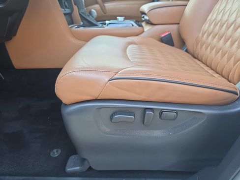 Certified 2024 INFINITI QX80 Sensory AWD/4WD image 28