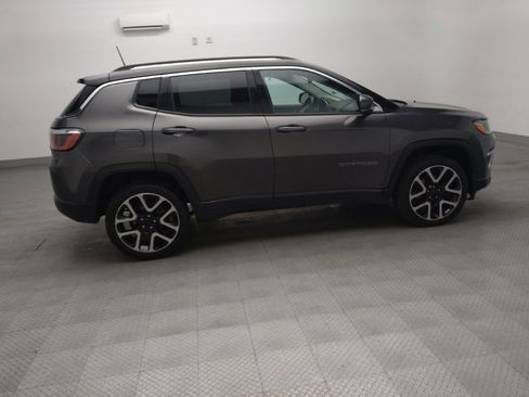 Used 2018 Jeep Compass Limited w/ Navigation Group AWD/4WD image 10