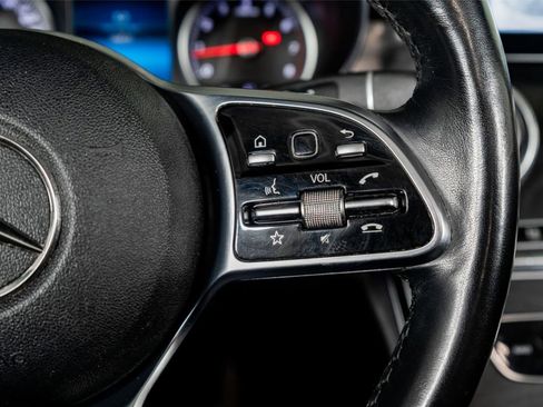 Used 2019 Mercedes-Benz C 300 4MATIC Cabriolet image 39