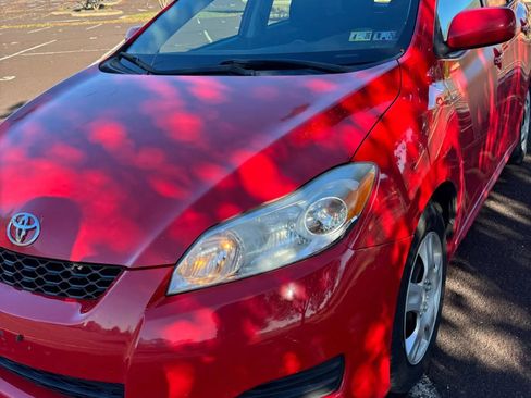 Used 2010 Toyota Matrix image 9