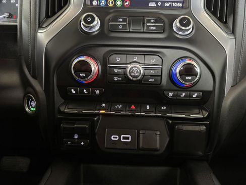 Used 2019 GMC Sierra 1500 SLT AWD/4WD image 15