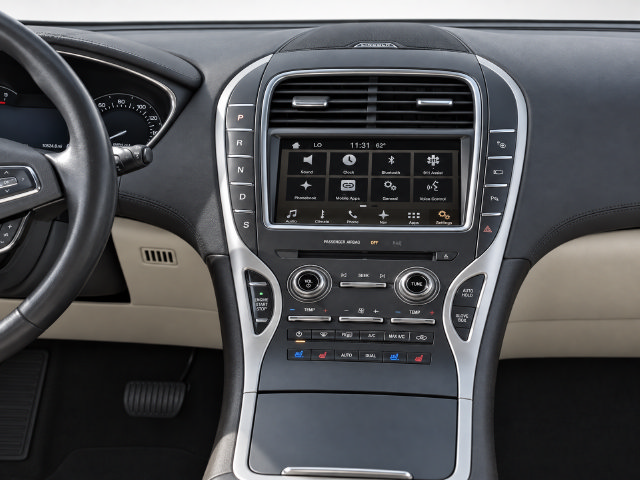 Used 2016 Lincoln MKX Reserve w/ Technology Package FWD image 22